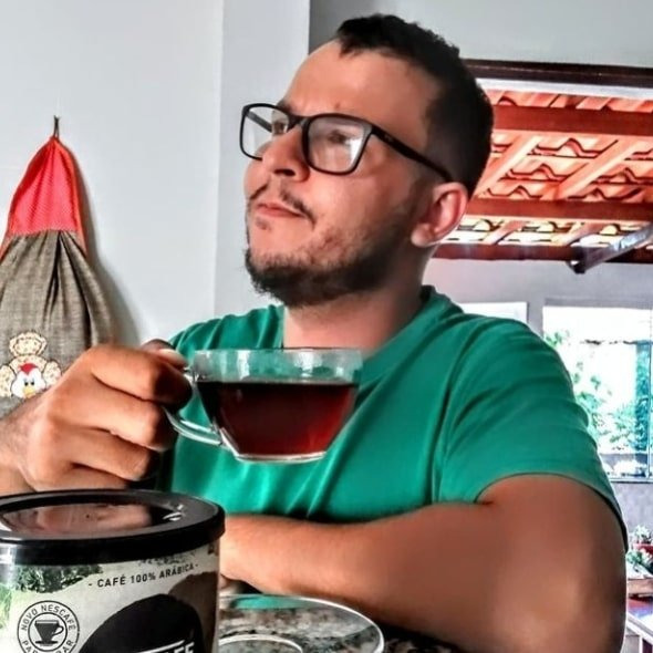 Johnnie R. Pereira