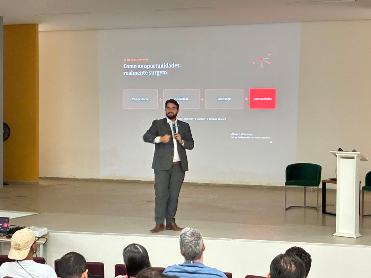 Primeiro Café Tecnológico é marcado por conexões e networking